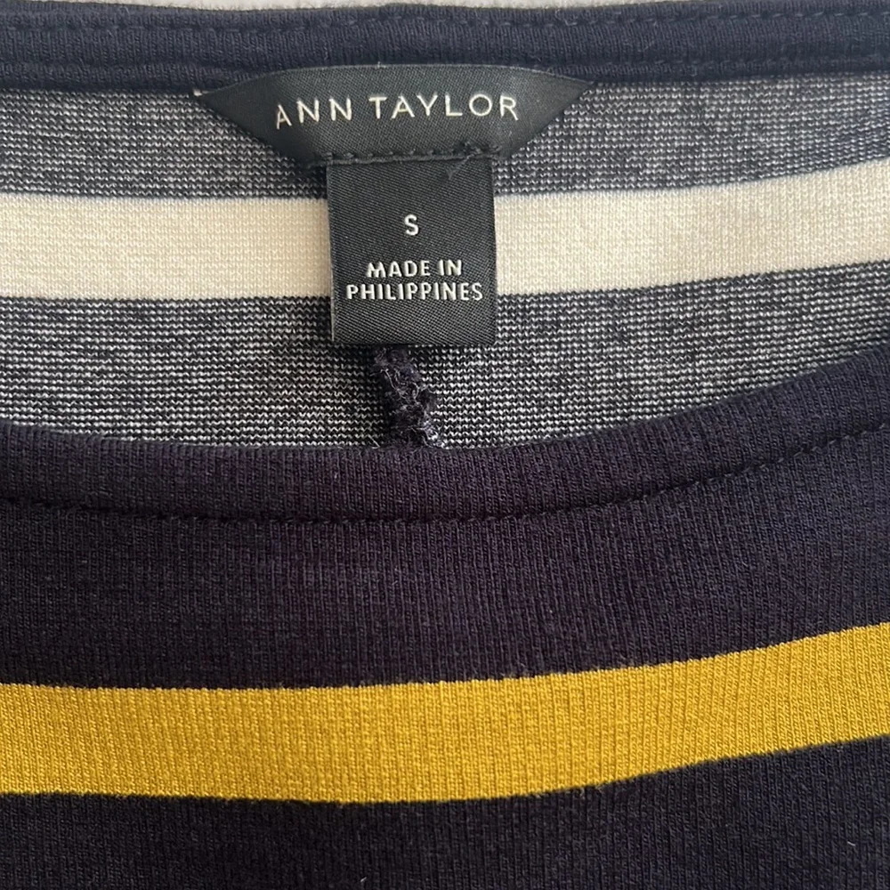 Ann Taylor, Black, White & Tan Striped, Long Sleeve Dress, Size Small - Picture 5 of 6